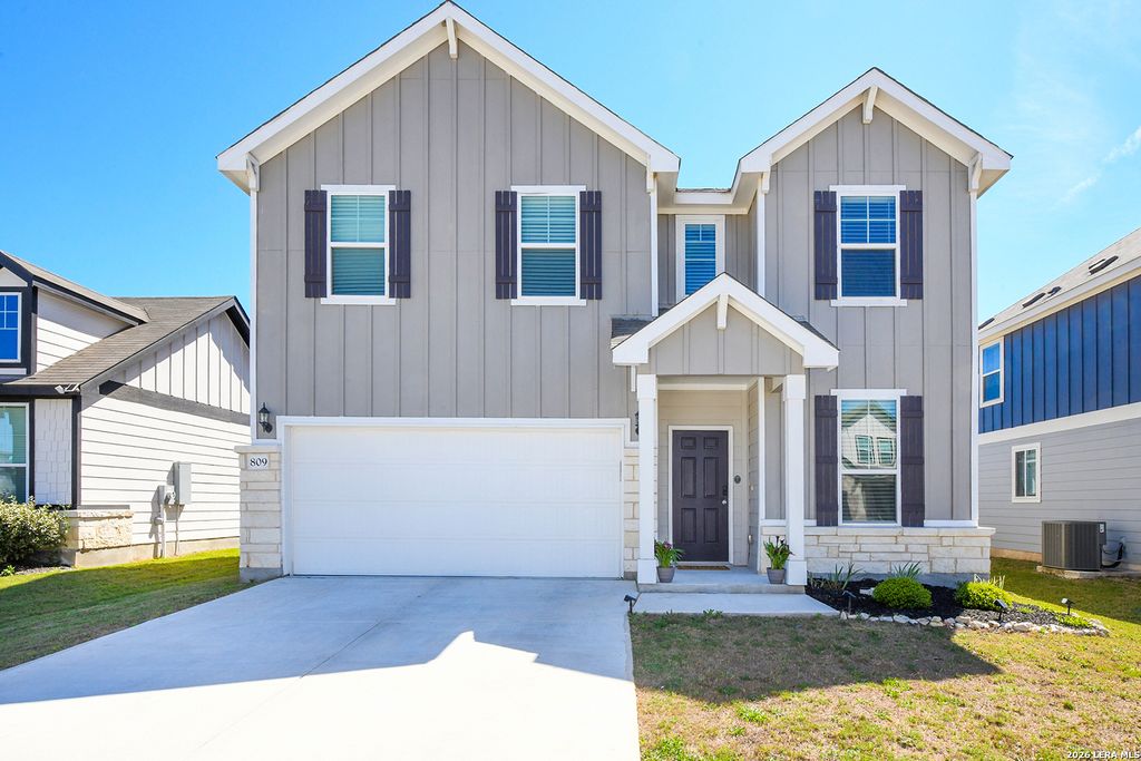 Photo of 809 Beacon Heights, Seguin, TX 78155 (MLS # 1962937)