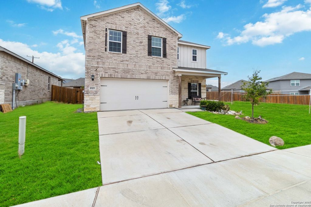 Photo of 9315 Bennett Forest, Converse, TX 78109 (MLS # 1925168)