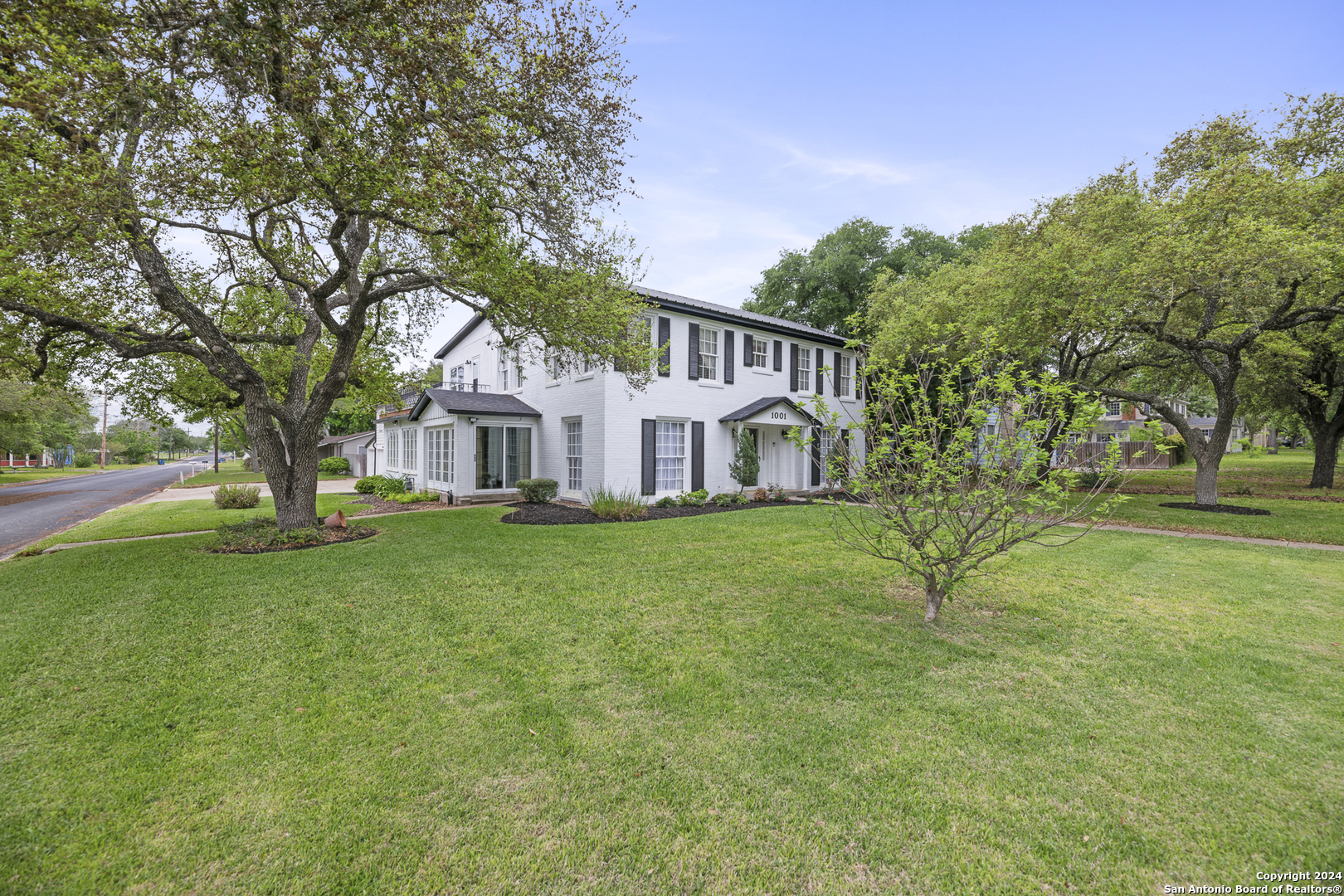 View Beeville, TX 78102 house
