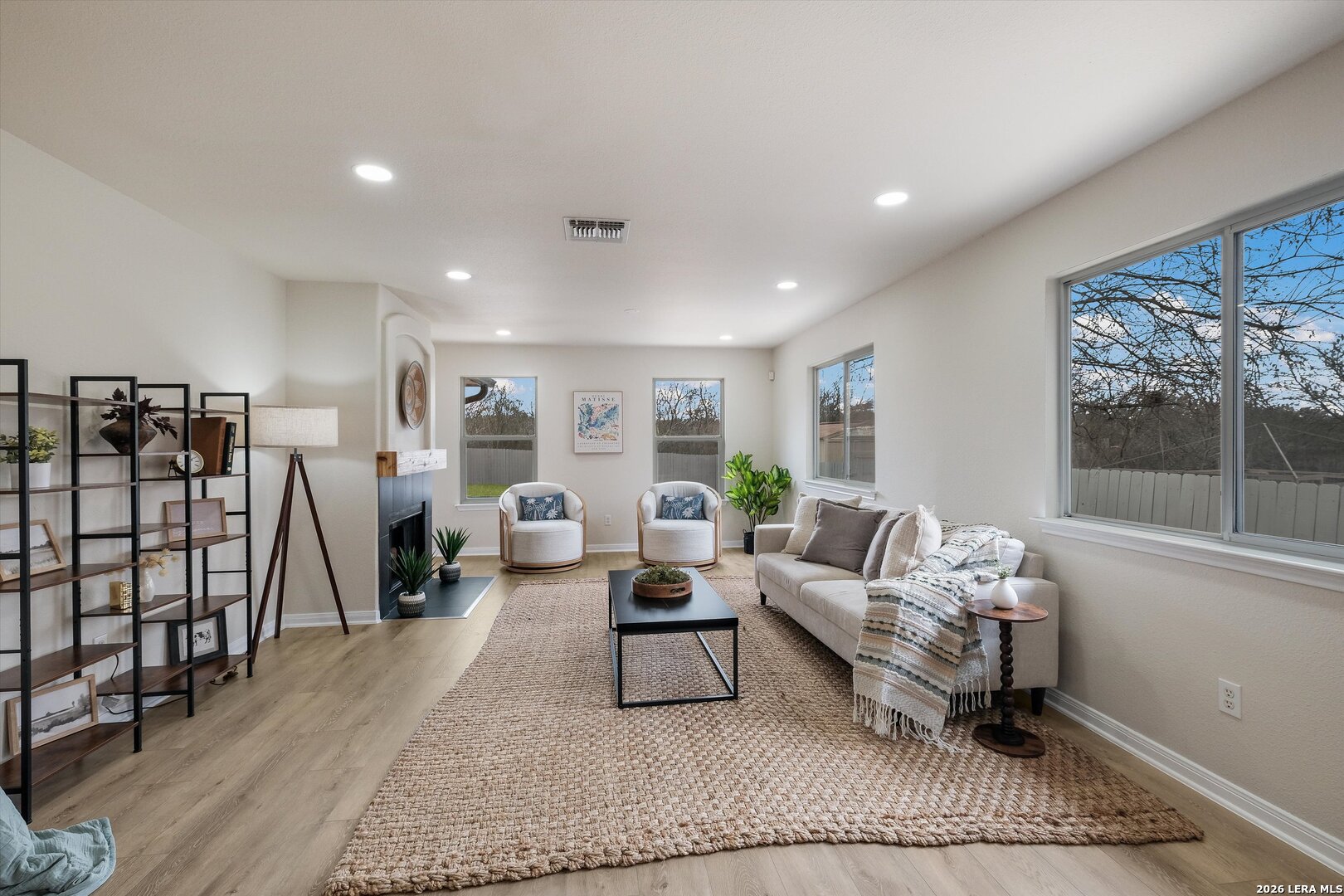 5390 Chestnut View