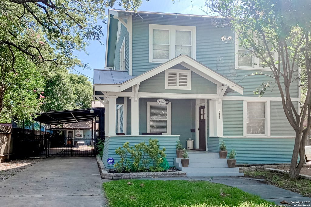 Photo of 619 CEDAR ST, San Antonio, TX 78210 (MLS # 2015720)