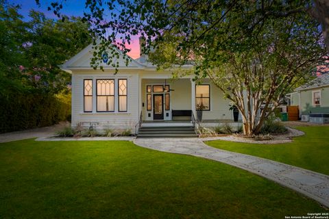 227 Claudia St San Antonio TX 78210