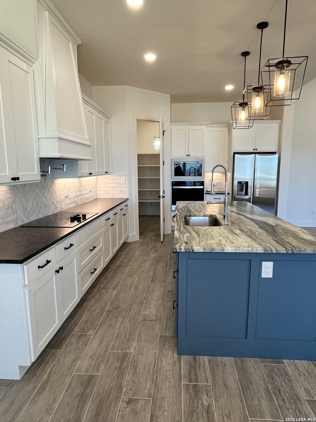 Photo of 105 Ash Parkway, La Vernia, TX 78121 (MLS # 1944081)