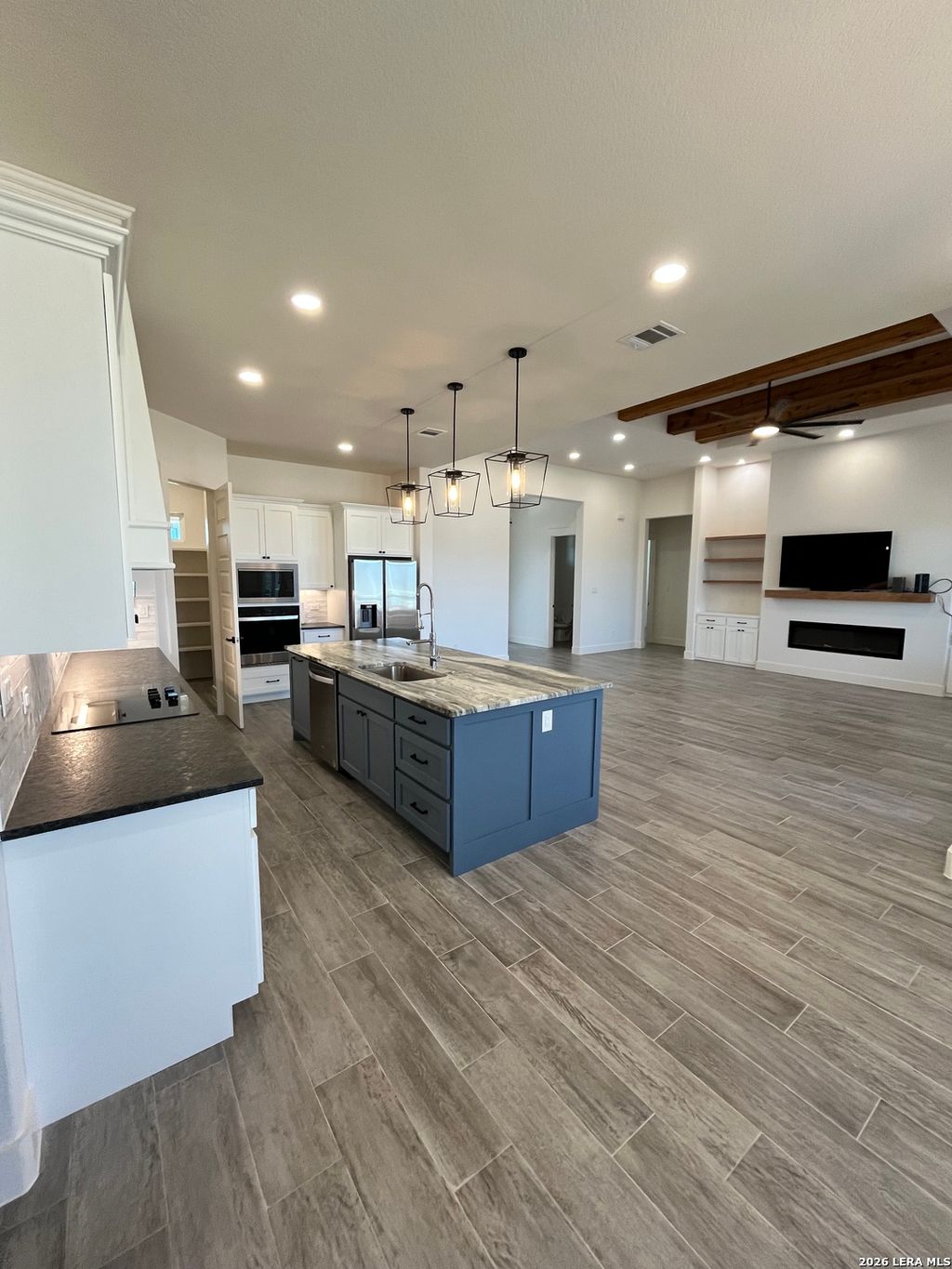 Photo of 105 Ash Parkway, La Vernia, TX 78121 (MLS # 1944081)