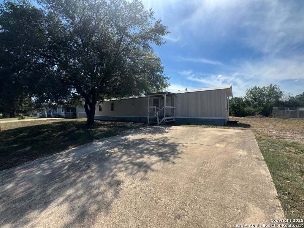 Photo of 2900 Southern Breeze, Hondo, TX 78861 (MLS # 1923050)