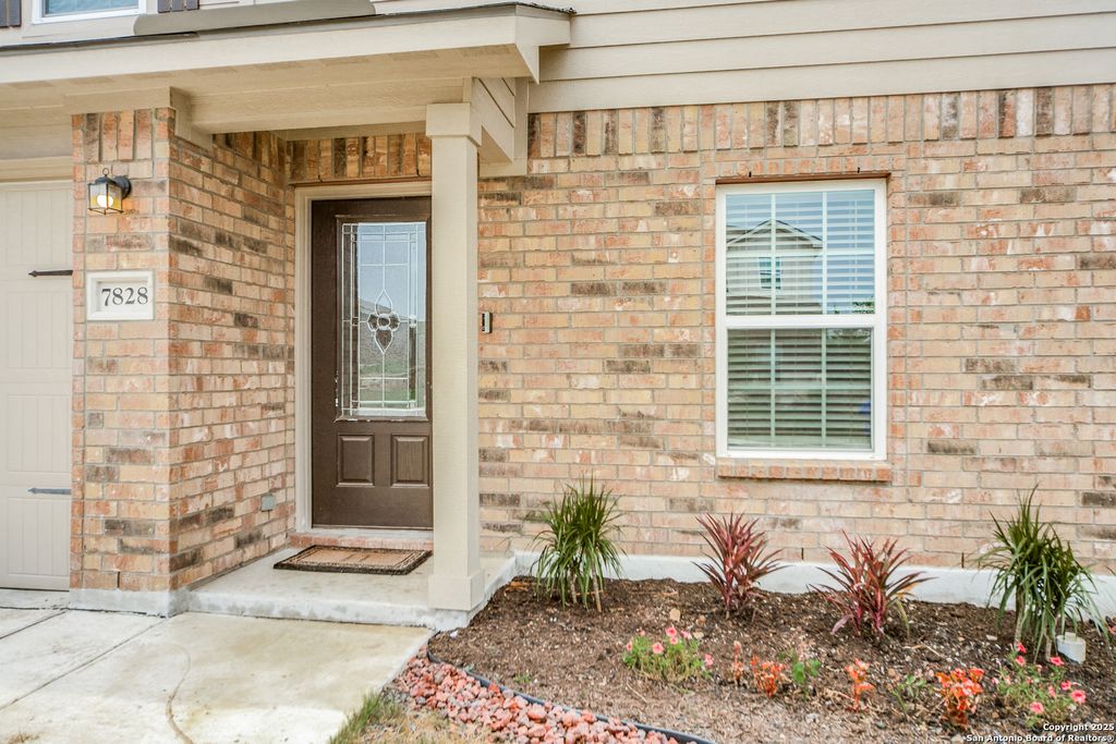 Photo of 7828 Oxbow Way, San Antonio, TX 78254 (MLS # 1887834)