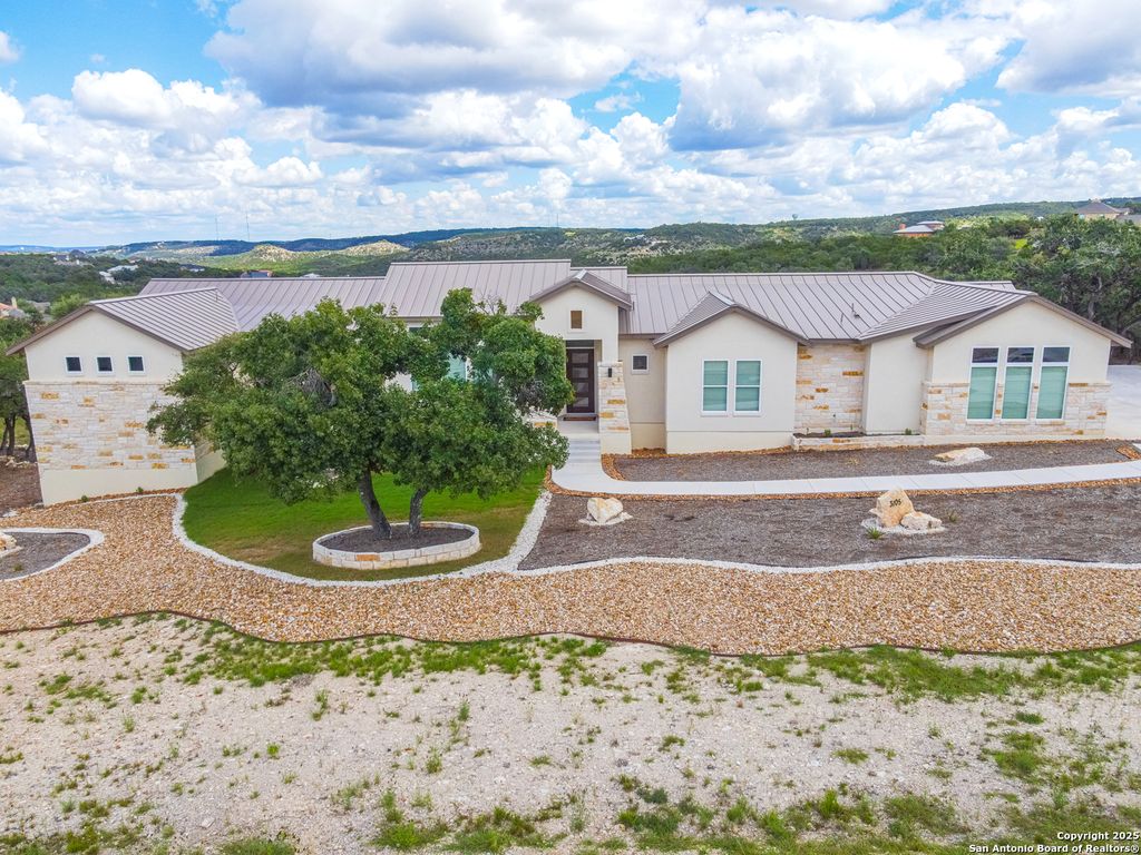 Photo of 3105 Comal, Canyon Lake, TX 78133 (MLS # 1921138)