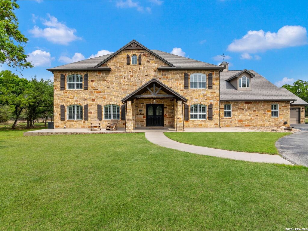 Photo of 103 S Cibolo Hollow, Fair Oaks Ranch, TX 78015 (MLS # 1960698)