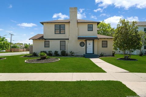 Photo of 501 Del Mar, Corpus Christi, TX 78404 (MLS # 1935014)