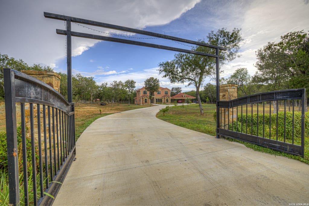 Photo of 11192 Fm 466, Seguin, TX 78155 (MLS # 2010861)