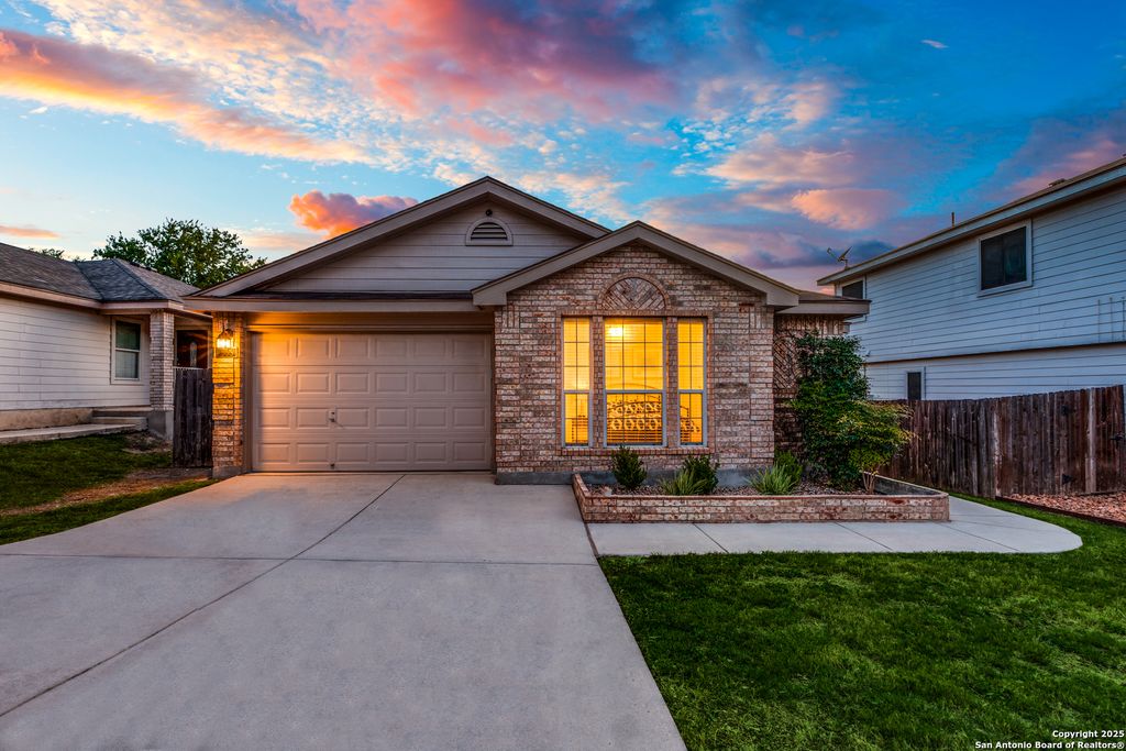 Photo of 655 Limestone Flat, San Antonio, TX 78251 (MLS # 1913554)