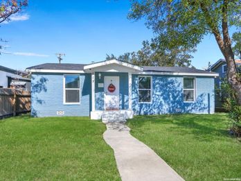 Single Family Residence at 615 Gulf St