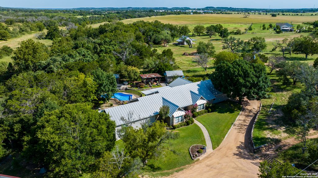 Photo of 3936 S State HWY 16, Fredericksburg, TX 78624 (MLS # 1925270)