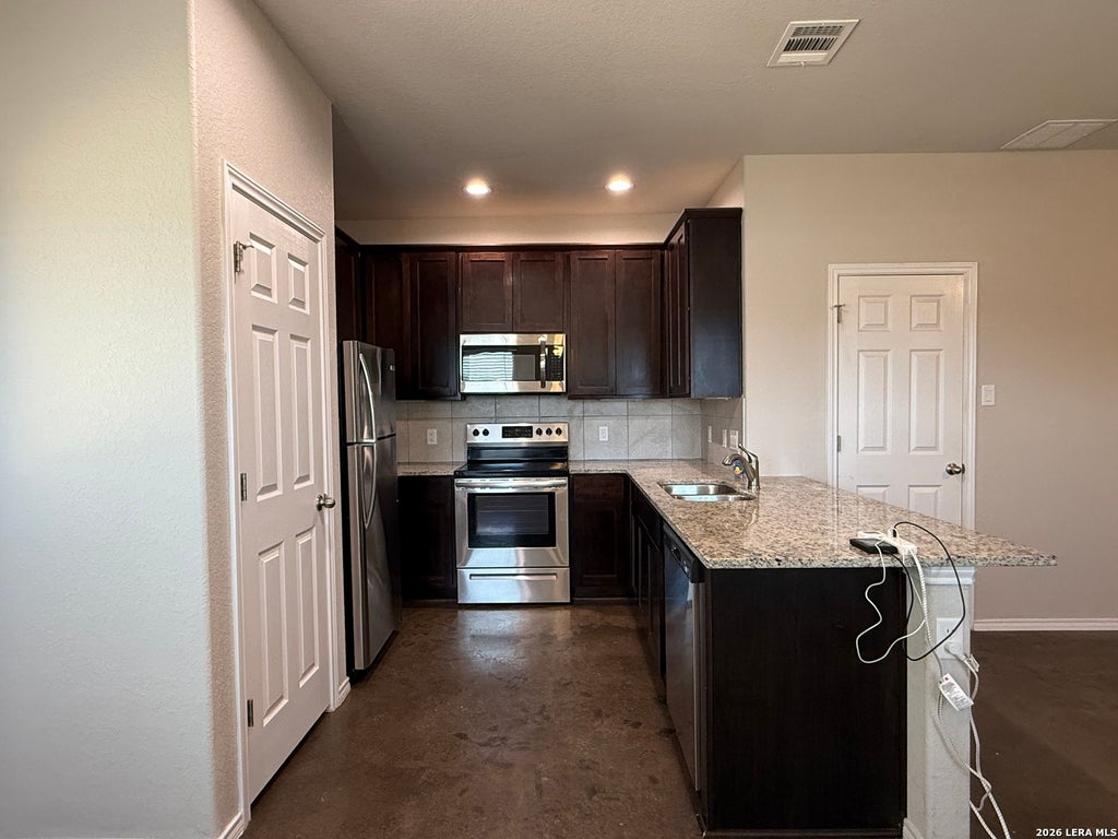 Photo of 1139 Renee Way, Seguin, TX 78155 (MLS # 2000606)