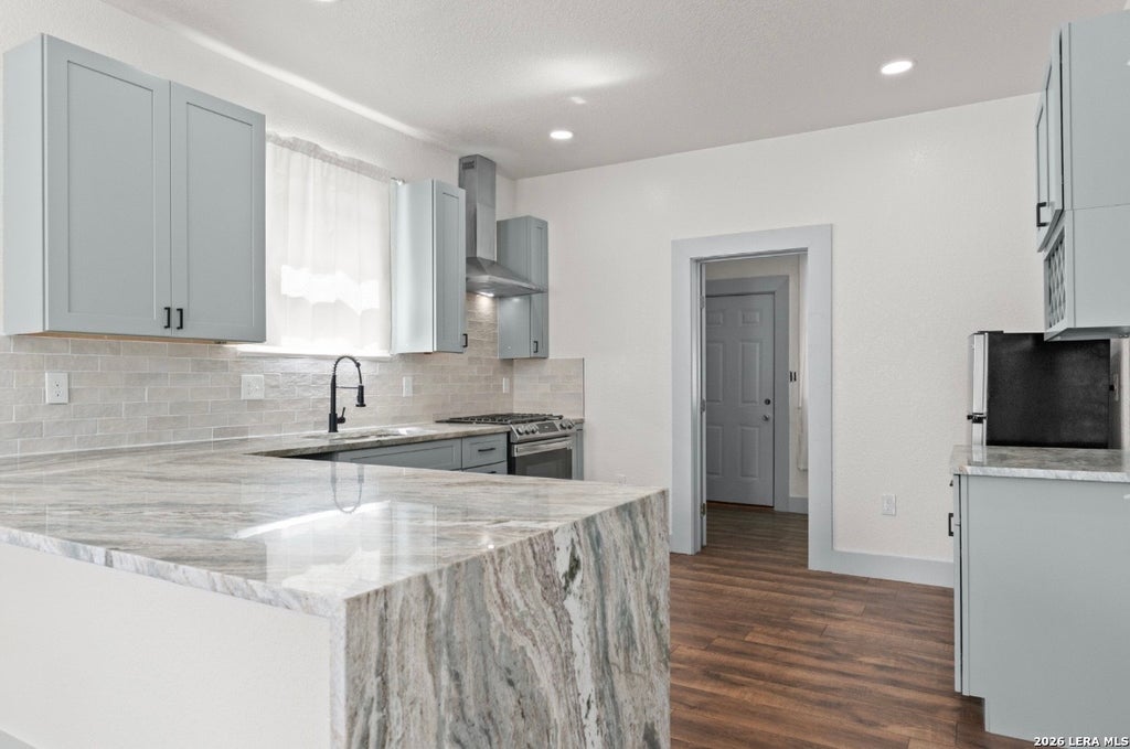 Photo of 637 Canton, San Antonio, TX 78202 (MLS # 1955795)