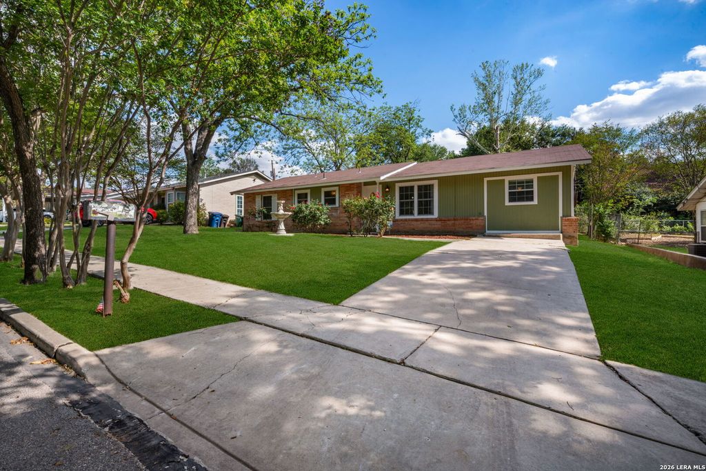 Photo of 1714 CORITA ST, San Antonio, TX 78209 (MLS # 1943119)