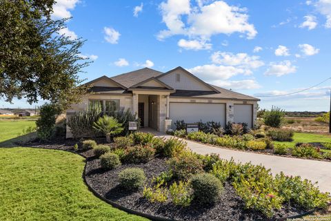 A home in Floresville