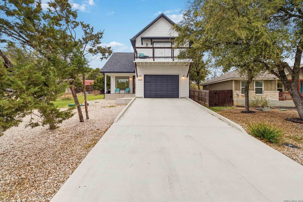 Photo of 2061 Robin Hood, Canyon Lake, TX 78133 (MLS # 1945750)