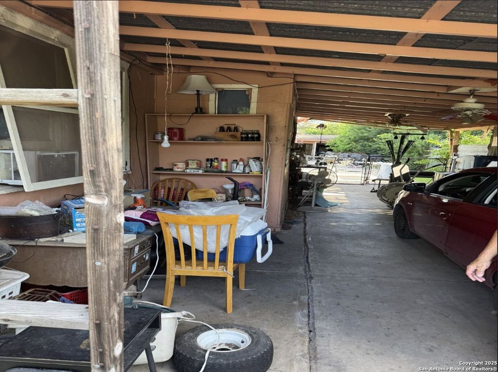 Photo of 545 Cottonwood, San Antonio, TX 78225 (MLS # 1911426)