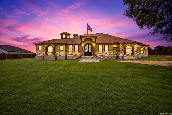 535 W ANSLEY BLVD, SAN ANTONIO, TX 78221 - Image 979f3a6eef96812ddbb49b9e6629c9df/1909138660