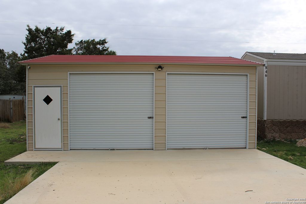 Photo of 846 inglewood, Canyon Lake, TX 78133 (MLS # 1917077)