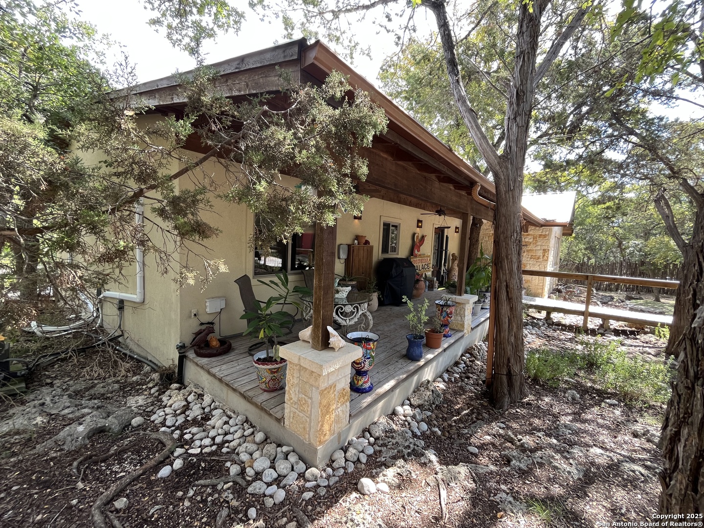 412 Field Rd