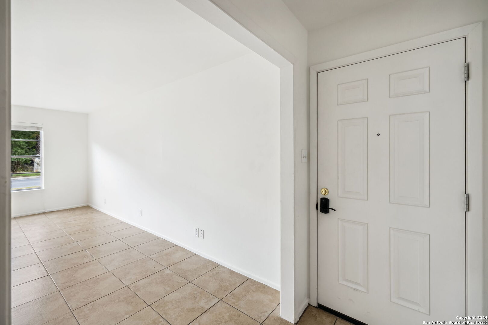 509 E OLMOS DR 2