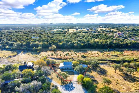 A home in Bandera