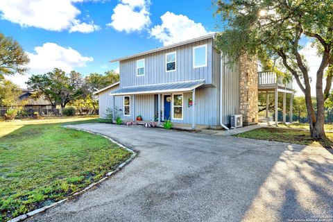 A home in Bandera