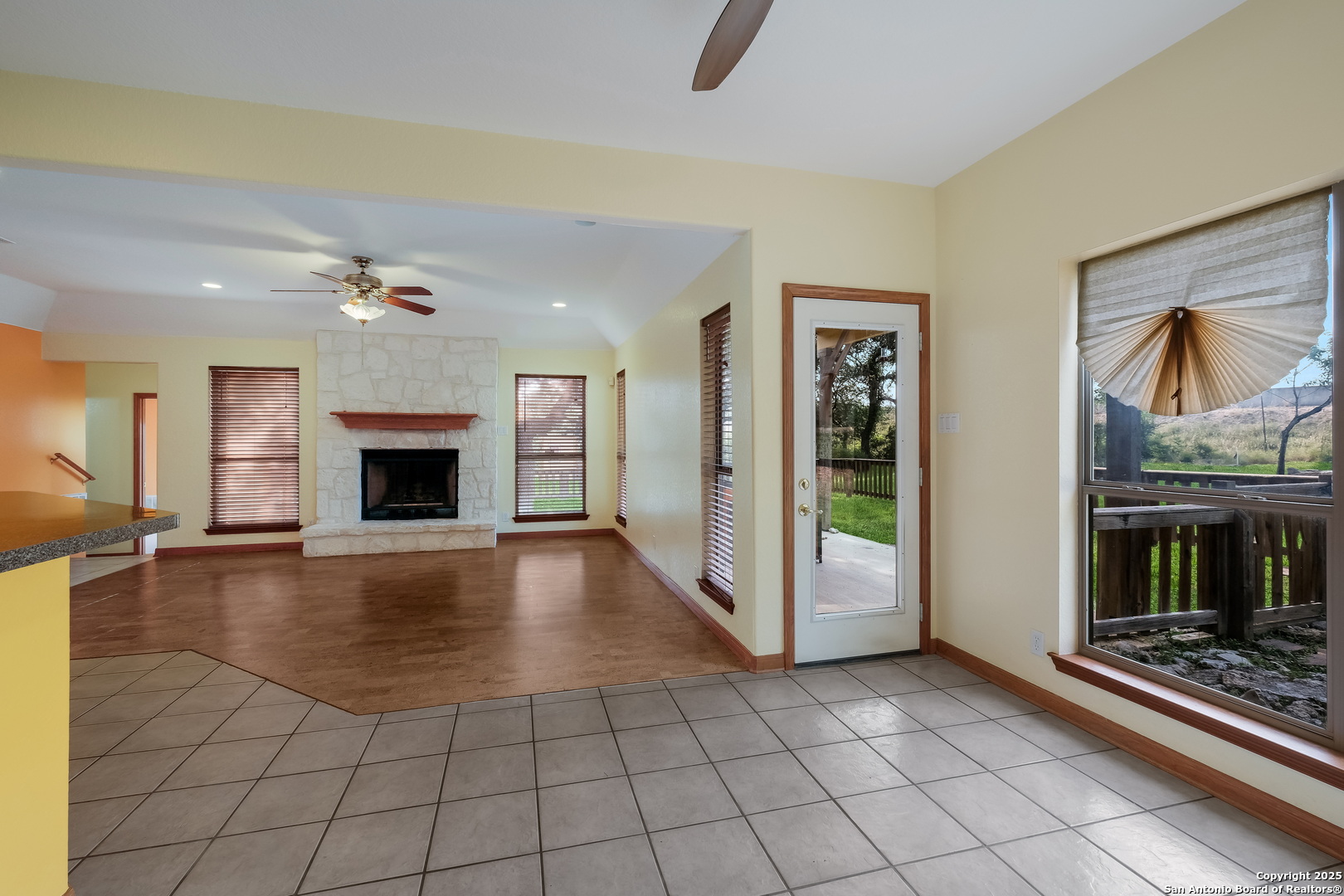 542 Silver Springs