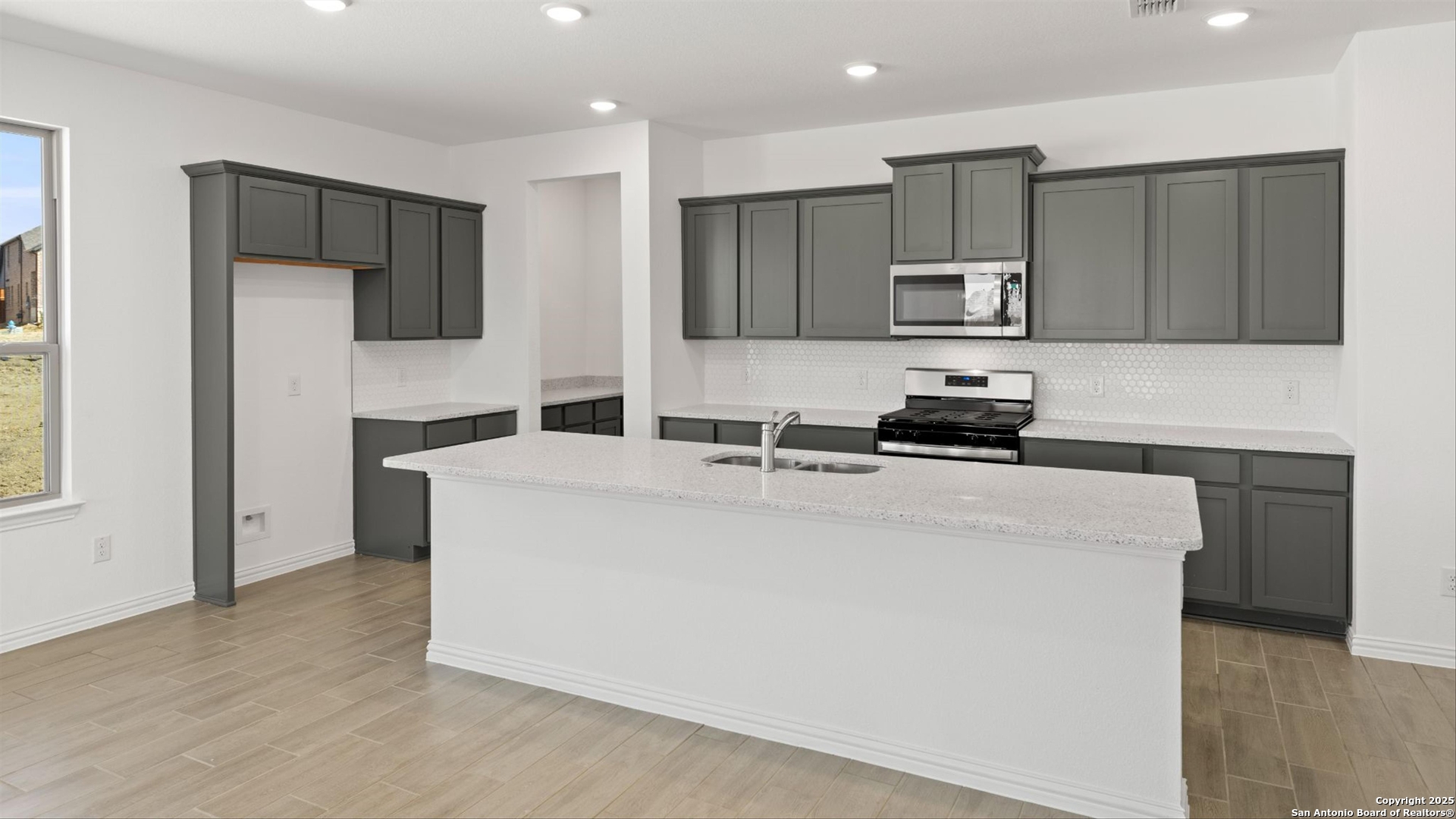 12214 Vista Flats