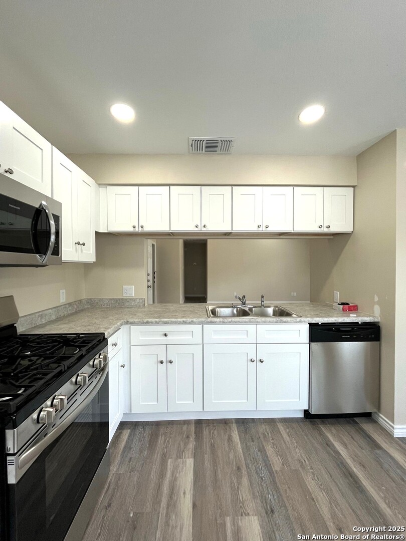 San Antonio, Texas 78244, United States, 3 Bedrooms Bedrooms, ,2 BathroomsBathrooms,Residential,Active,158386