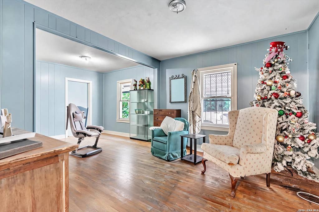 Photo of 1406 Wyoming St, San Antonio, TX 78203 (MLS # 2009402)