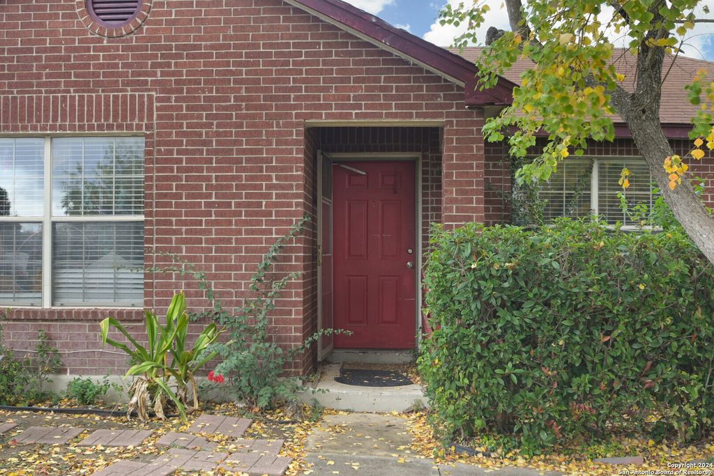 Photo of 5943 Tree View, San Antonio, TX 78220 (MLS # 1830153)