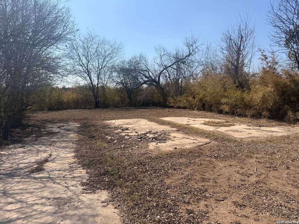 Photo of 330 Guanajuato, San Antonio, TX 78237 (MLS # 1951043)