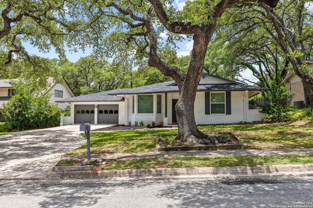 Photo of 3423 Northmoor, San Antonio, TX 78230 (MLS # 1914764)