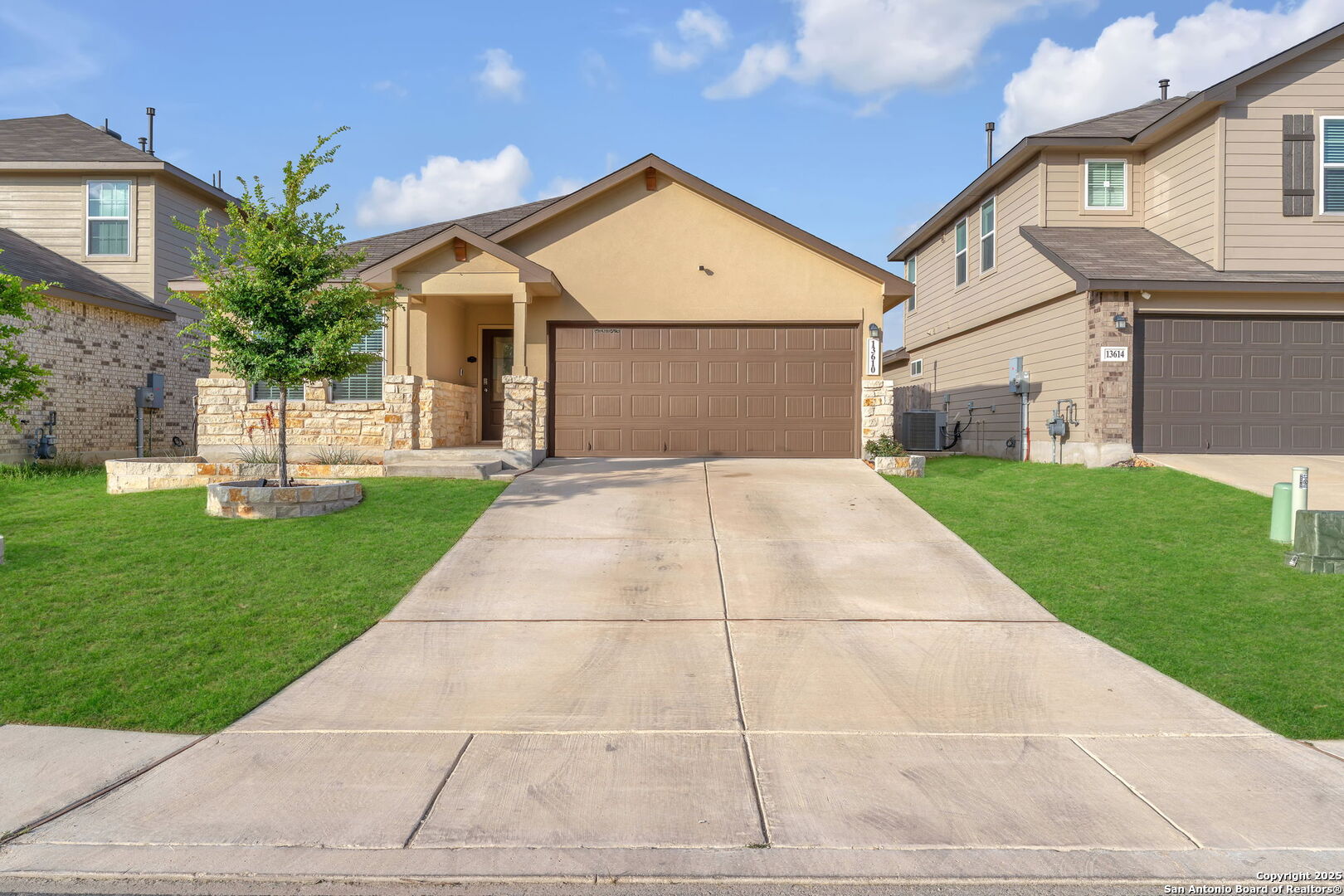 13610 Boothe Grv