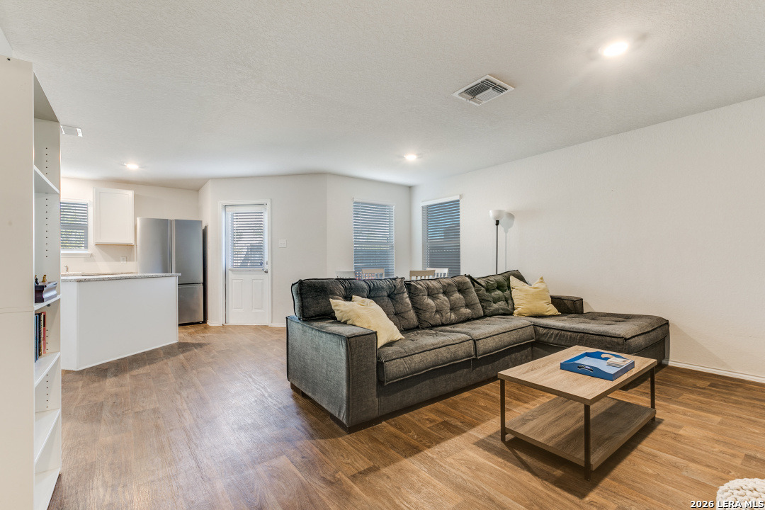 939 Empress Brilliant