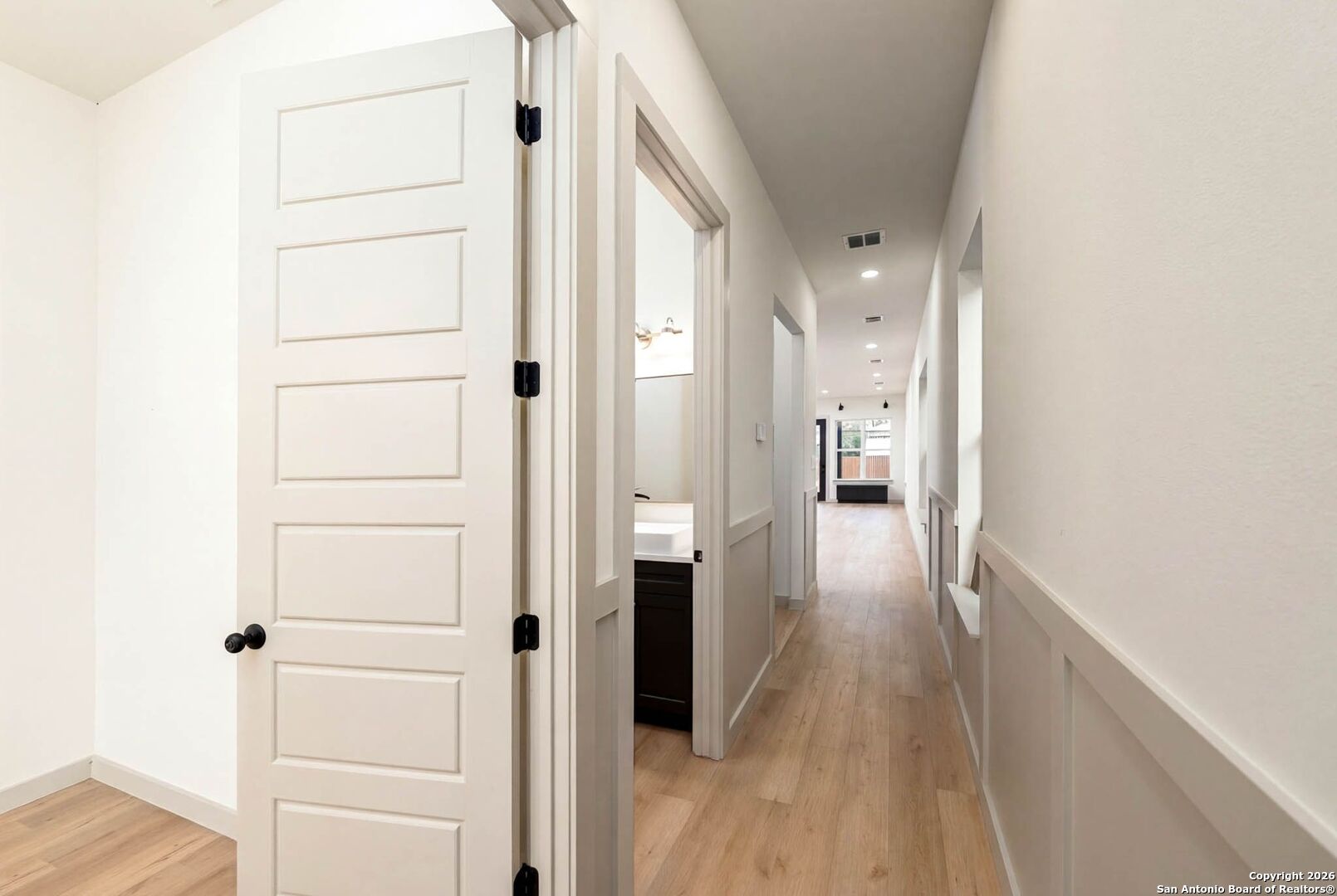 118 San Antonio Blvd