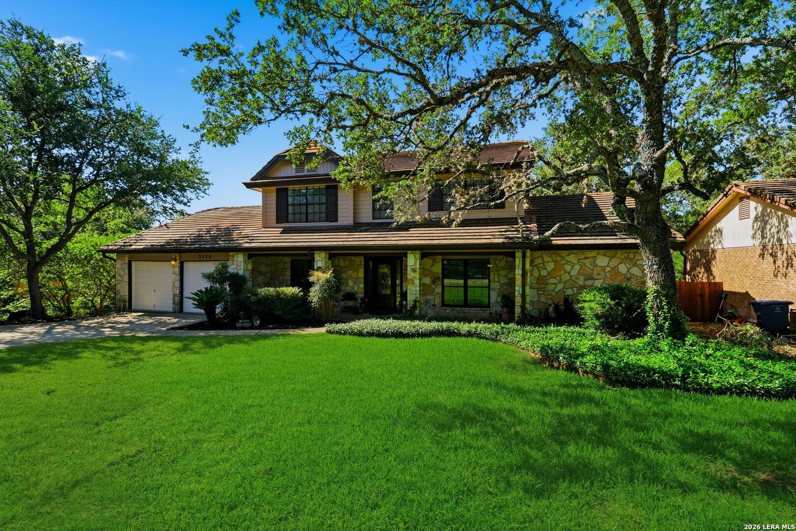 2175 Encino Loop