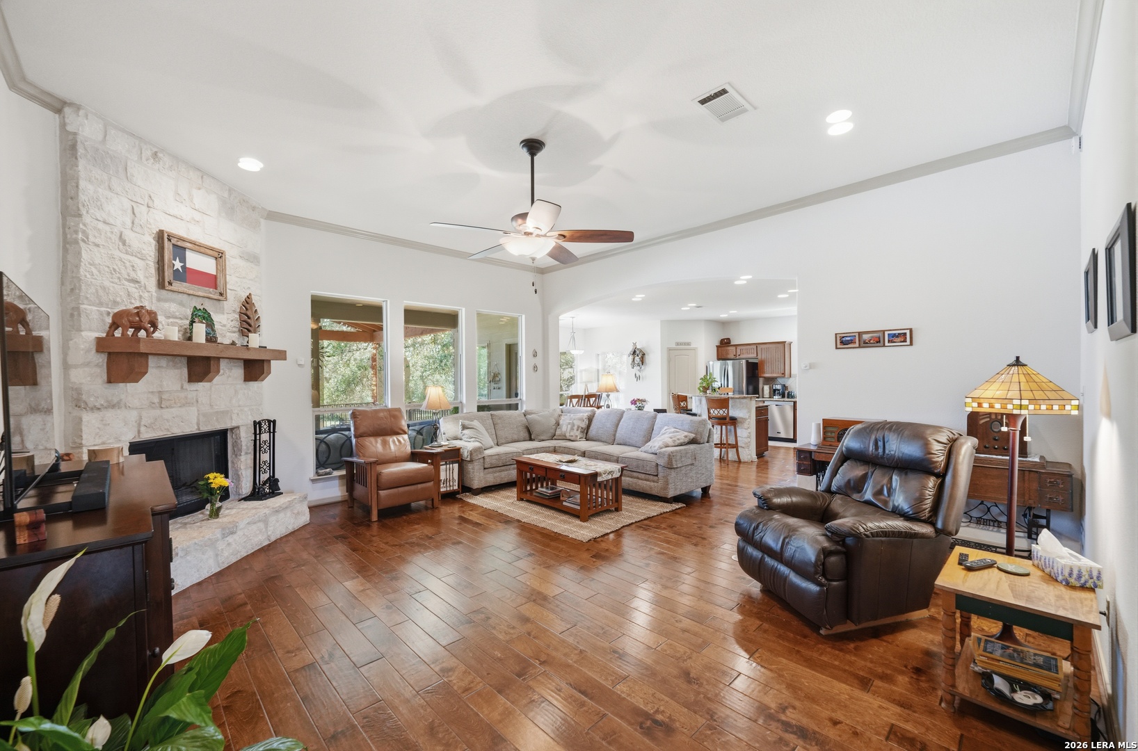 1095 LIMERICK LN