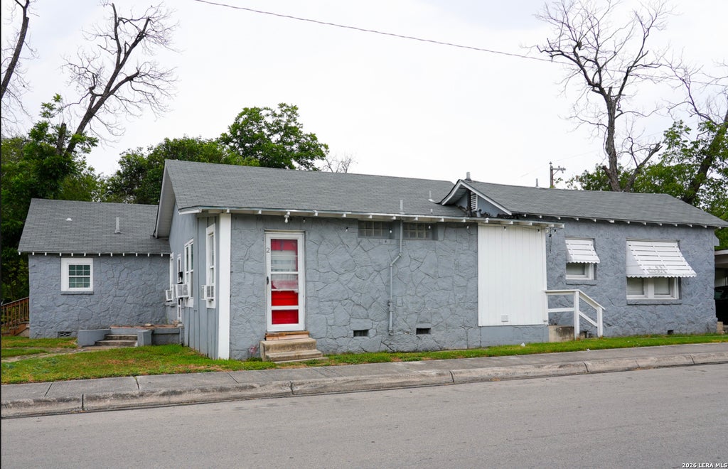 Photo of 1738 Santa Anna, San Antonio, TX 78201 (MLS # 2017555)