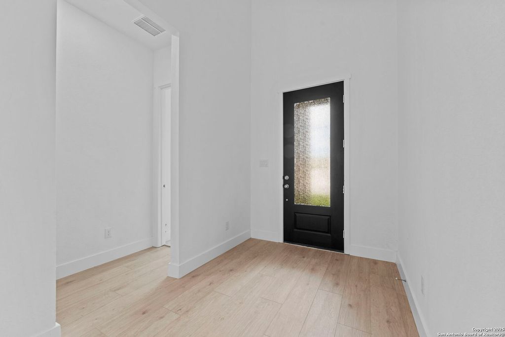 Photo of 5504 Paschal Park, New Braunfels, TX 78132 (MLS # 1920110)