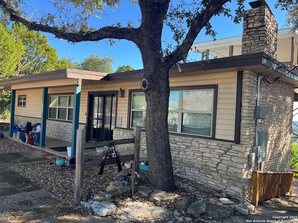Photo of 820 Hill Top, Canyon Lake, TX 78133 (MLS # 1925509)
