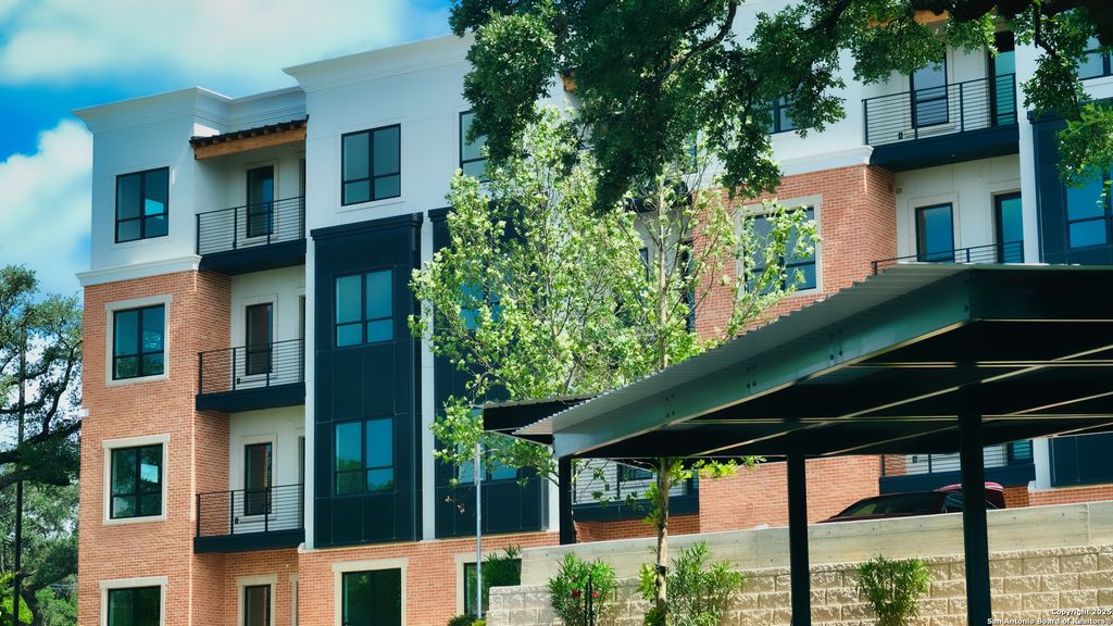 Photo of 10899 S Hausman 311 #311, San Antonio, TX 78250 (MLS # 1934272)