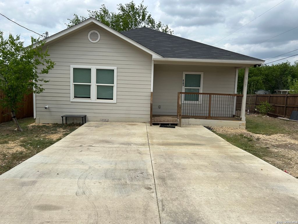 Photo of 8103 AIRLIFT AVE, San Antonio, TX 78227 (MLS # 1949480)