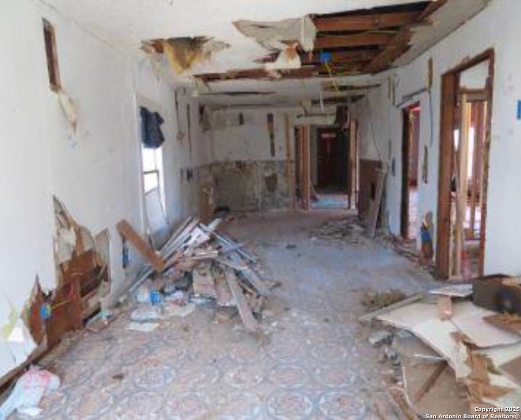 Photo of 157 Halliday, San Antonio, TX 78210 (MLS # 1925086)