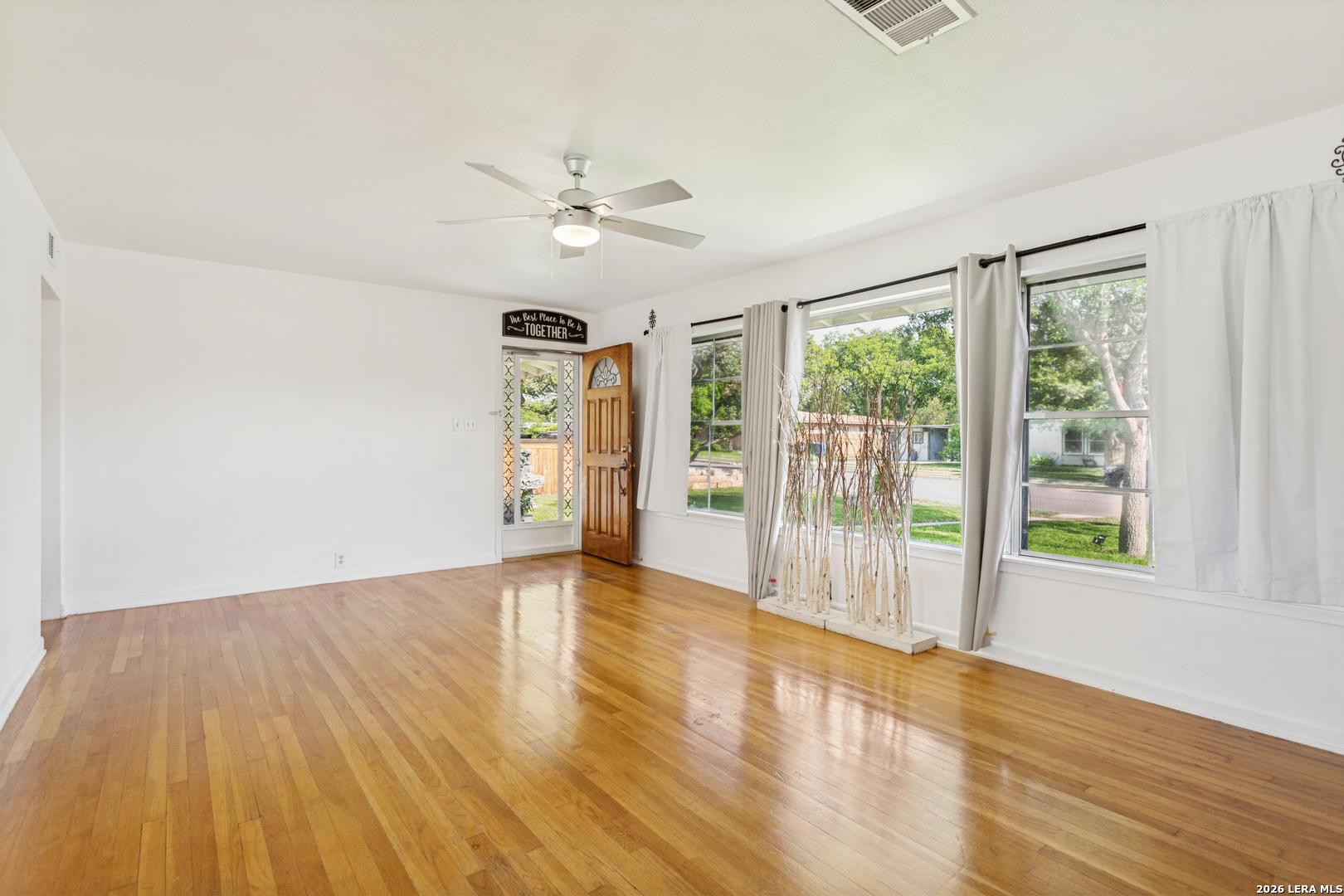 219 Pinewood Ln