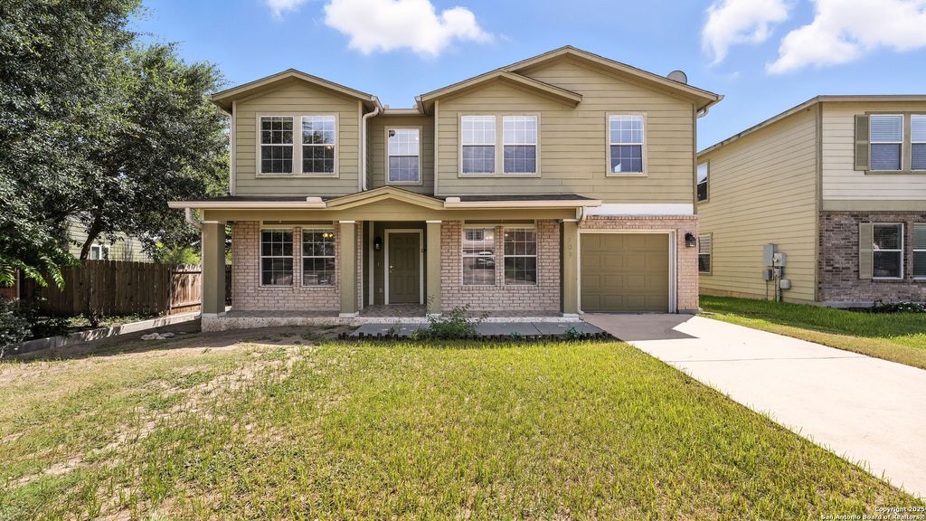 Photo of 209 Hinge, Cibolo, TX 78108 (MLS # 1885489)