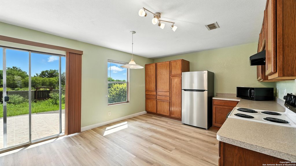 Photo of 209 Hinge, Cibolo, TX 78108 (MLS # 1885489)